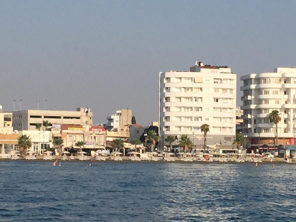 Alex Beach Apartment 31 Larnaca Exterior photo