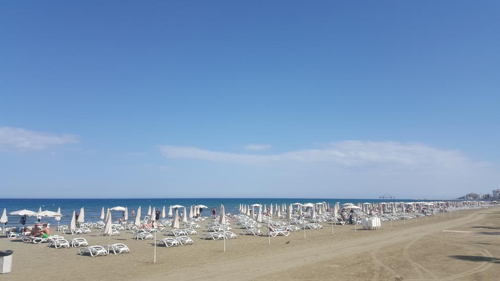 Alex Beach Apartment 31 Larnaca Exterior photo